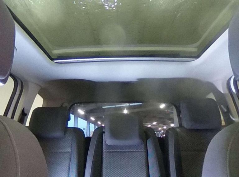 2017 Volkswagen Touran 1.6 TDI 115 SE Family 5dr DSG MPV DIESEL Automatic