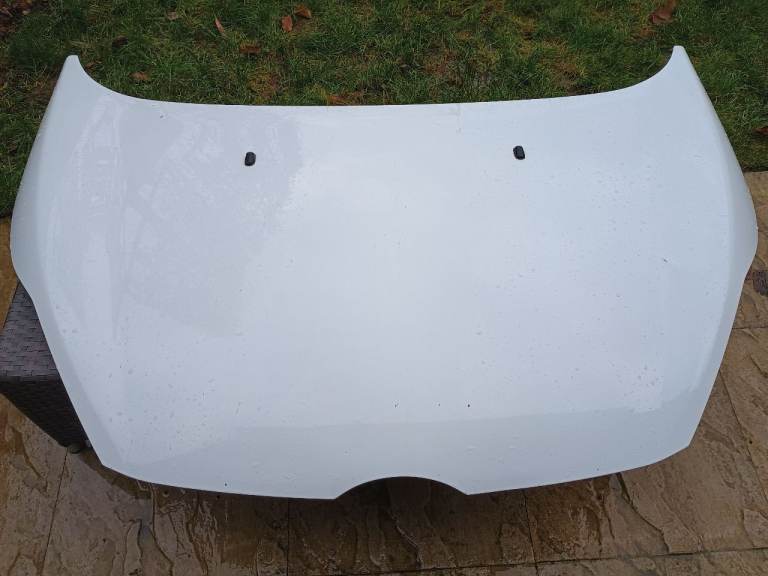 Ford Fiesta 2008 - 2012 White Bonnet