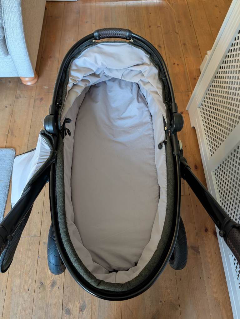 EGG Travel System