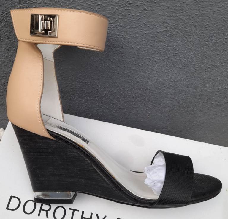 'NUDE PERDIX' WEDGE SANDALS WITH SILVER SWIVEL LATCH CLOSURE IN BOX - worn 2x maximum