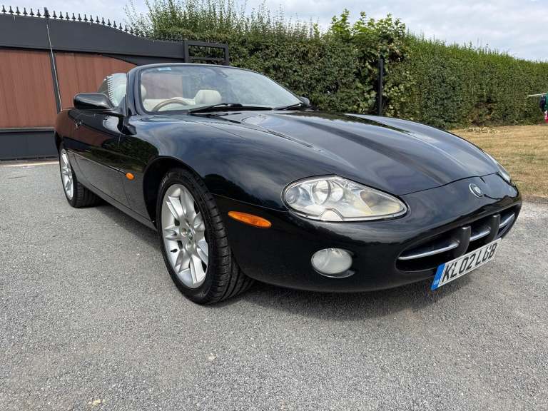 JAGUAR XK8 4.0 V8 2002