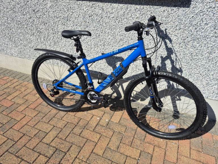 Apollo Phaze Blue Mountain Bike with Mudguard – Like New Condition