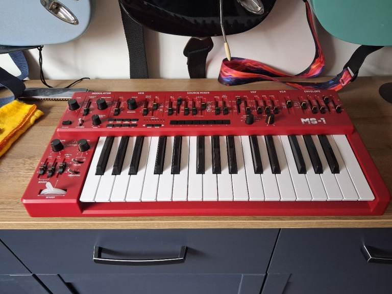 Behringer MS-1
