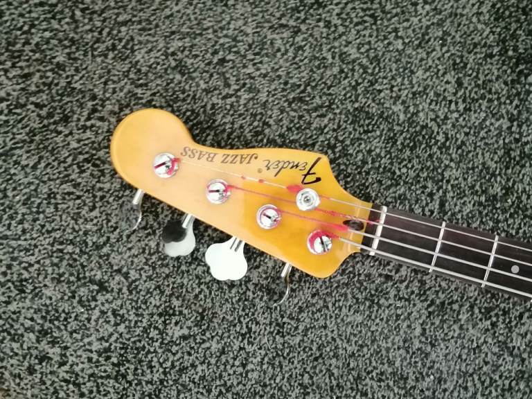   FenderJazz Bass Guitar - White, Good Condition