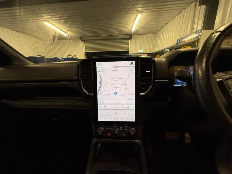 2025 Land Rover Defender 3.0 D350 Hard Top X-Dynamic HSE Auto PANEL VAN DIESEL Automatic