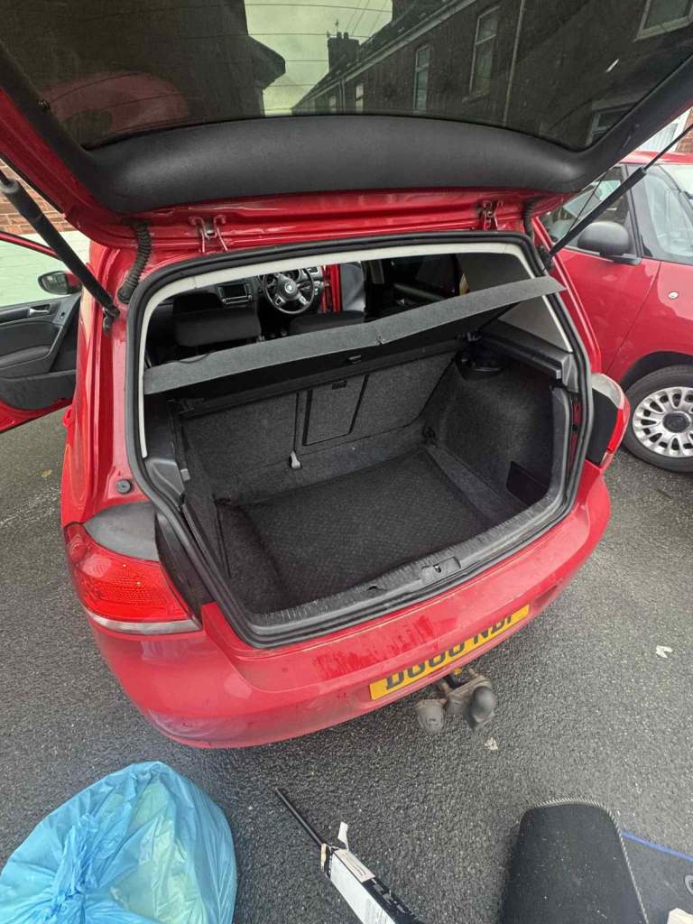 Volkswagen, GOLF, Hatchback, 2010, Manual, 1968 (cc), 5 doors