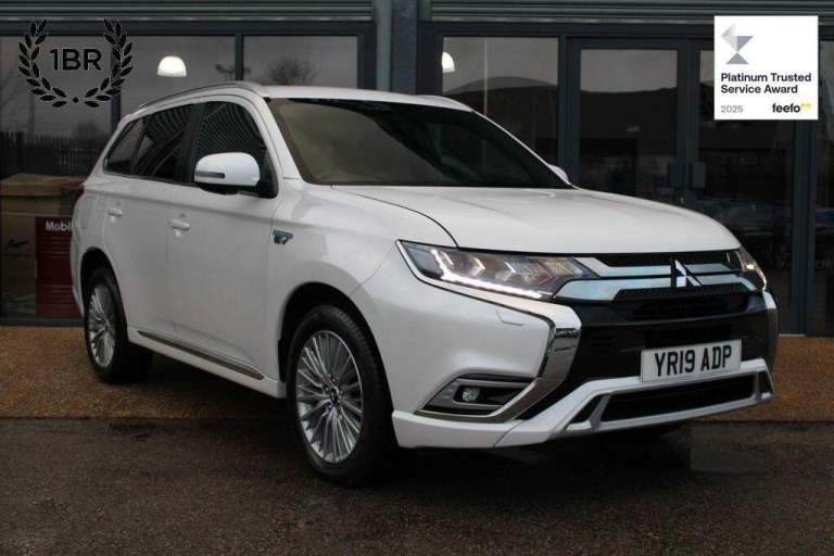  Mitsubishi Outlander 2.4h TwinMotor 13.8kWh 4h CVT 4WD Euro 6 (s/s) 5dr Petrol/Electric Hybrid A...