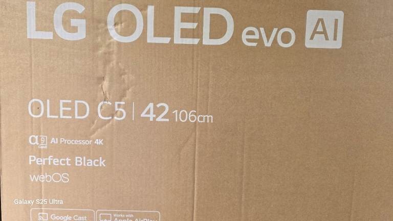 LG OLED C5 42 inch TV – Brand New, Boxed