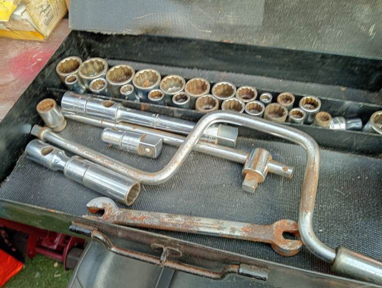 Britool sockets etc in original steel cases 