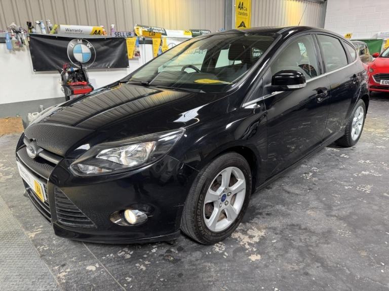 2014 Ford Focus 1.6 TDCi 115 Zetec Navigator 5dr HATCHBACK DIESEL Manual