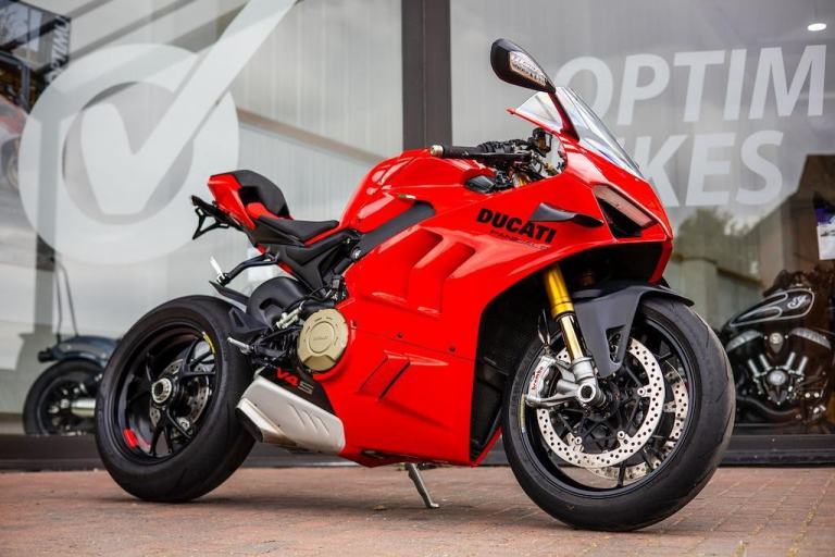 Ducati Panigale V4S 2022 MODEL ! LOW MILES ! STUNNING