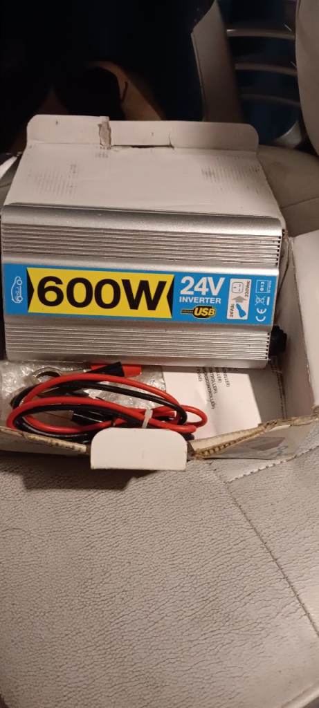 600W Inverter With USB Charger