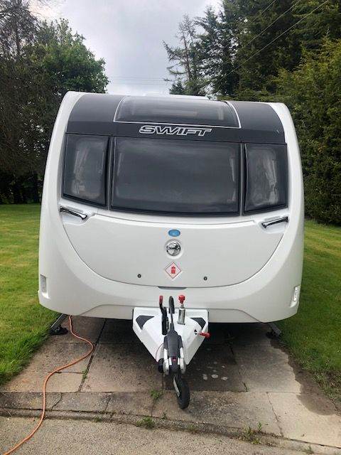 2022 Swift Europa 880 Caravan