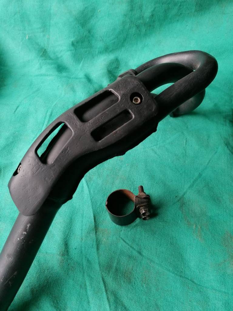 Honda exhaust manifold RFVC 250cc | in Newbury, Berkshire | Gumtree