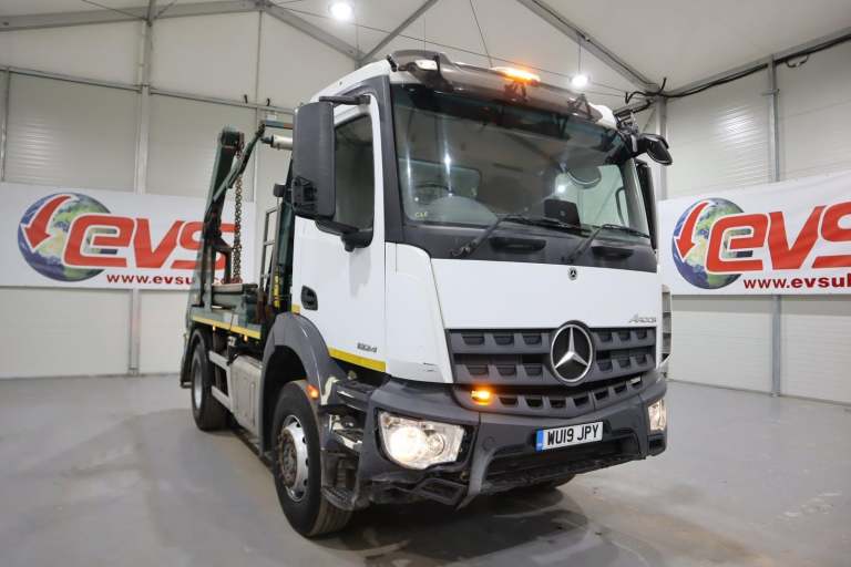 2019 (19 PLATE) Mercedes Benz AROCS 1824 4x2 Euro 6 Skip Loader
