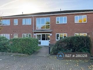 2 bedroom flat in School Road, Ashford, TW15 (2 bed) (#2883218)