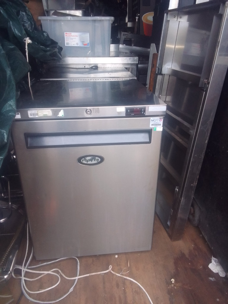 Catering equipment commercial drinks display fridge refrigeration freezers restaurant items 