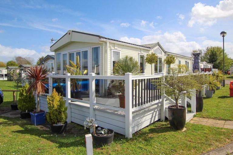 Pemberton Langton 2020 luxury caravan sited at Allhallows, Kent. Prime pitch
