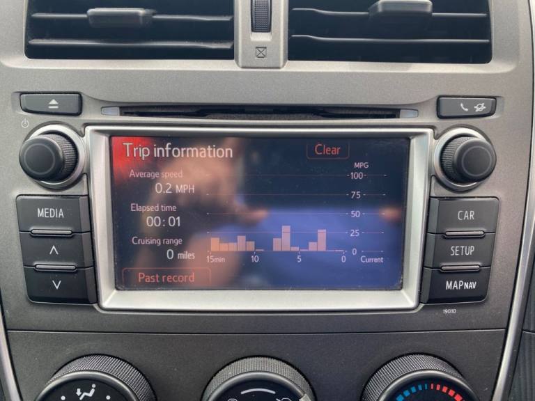 2011 Toyota Verso 1.3l 5d  98 BHP MPV Petrol Manual