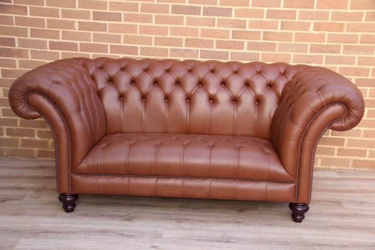 Saxon Highgrove Chesterfield Sofa (UK Delivery)
