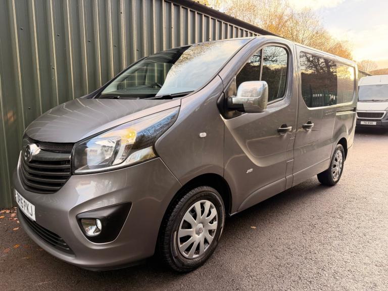 2015 15 VAUXHALL VIVARO 1.6CDTI BiTURBO 140PS SPORTIVE L1 H1 WINDOW VAN NO VAT