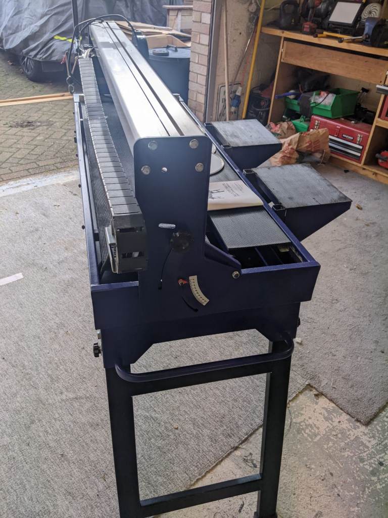 Tile cutter bench
