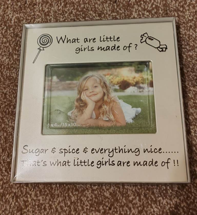 New 6x4 photo frame