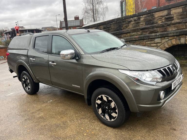 2017 Mitsubishi L200 2.4 DI-D DC Warrior Pickup Double Cab 4dr Diesel Manual 4WD Euro 6 (178 ps) ...