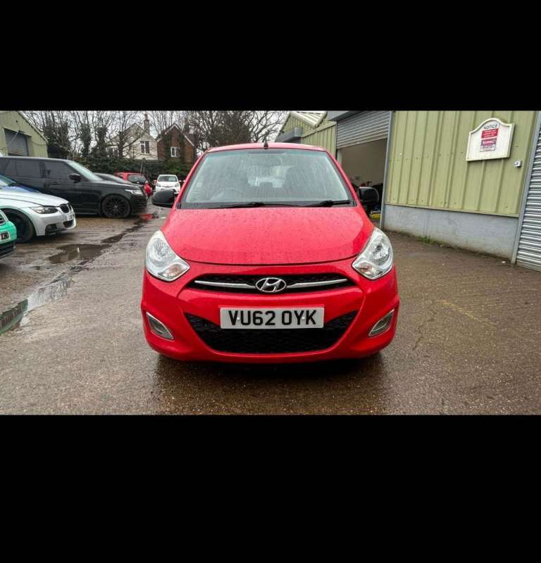 HYUNDAI I10 YEAR 2012, MANUAL 1.2 PETROL £20 ROAD TAX PER YEAR, LOW MILEAGE