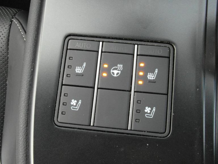 2024 Lexus UX 300e 72.8kWh Takumi SUV 5dr Electric Auto (204 ps) ESTATE Electric Automatic