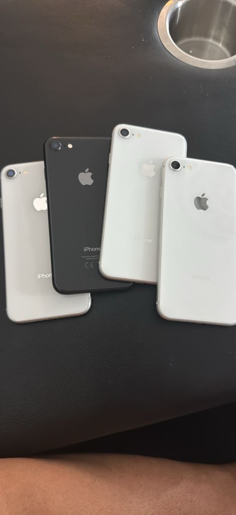 Bundle of Four Apple iPhone 8 Phones - Black & White