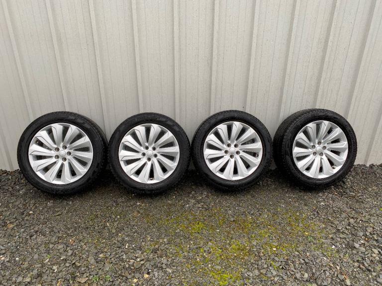 Land Rover Discovery Sport alloy wheels x4