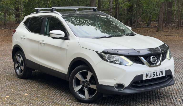 2015 Nissan Qashqai 1.5 dCi n-tec+ SUV 5dr Diesel Manual 2WD Euro 5 (s/s) (110 ps) HATCHBACK Dies...