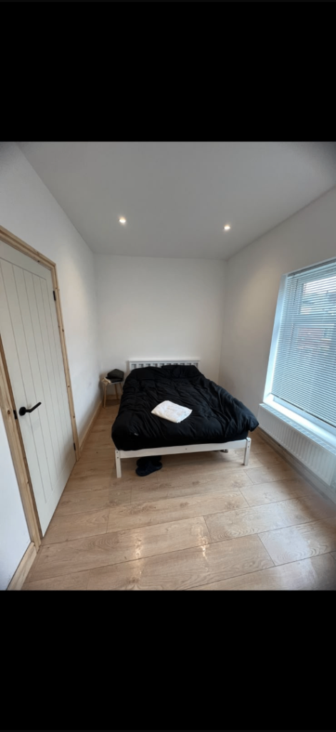 Double room For Rent - Cheetham hill , Manchester, city centre.