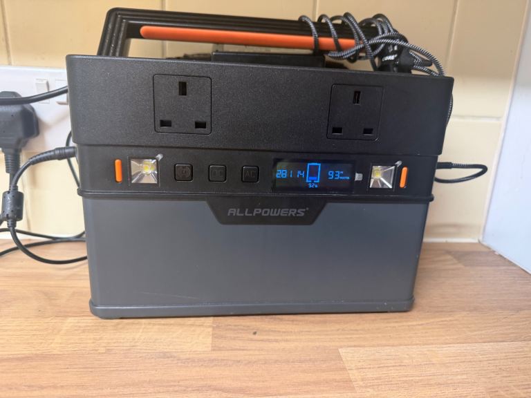 ALLPOWERS Portable Power Station free delivery locally & USB, Great Condition