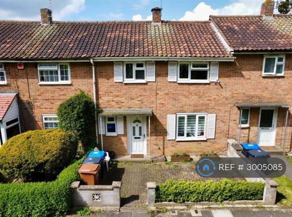 3 bedroom house in Grange Road, Northampton, NN3 (3 bed) (#3005085)