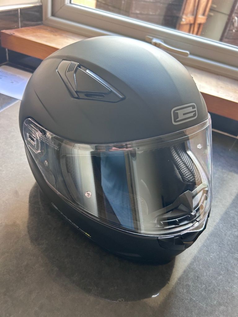 G Mac pilot evo 2 motorbike helmet. 