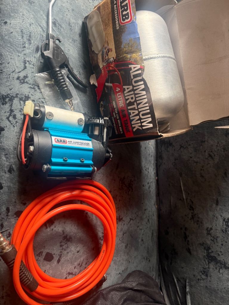 ARB 4x4 Air Compressor 24v for Tyre Inflation / Air Locking Diff CKMA24