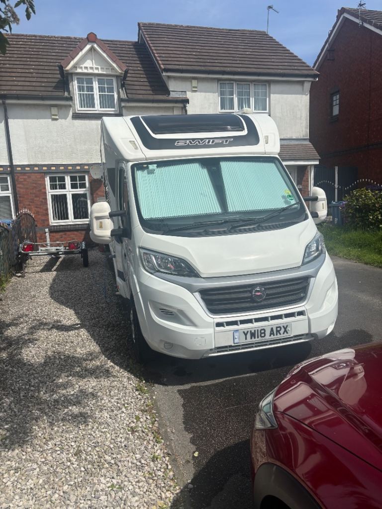 Motorhome (cc), 5 doors