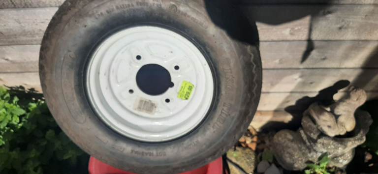 New  trailer wheel