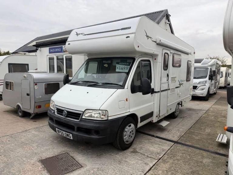 Lunar Newstar 58 Overcab Double Bed Rear Lounge