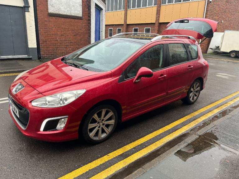 PEUGEOT 308 SW 7 SEATER RARE AUTOMATIC DIESEL 6 SPEED 1.6 HDI - IN IMMACULATE CONDITION