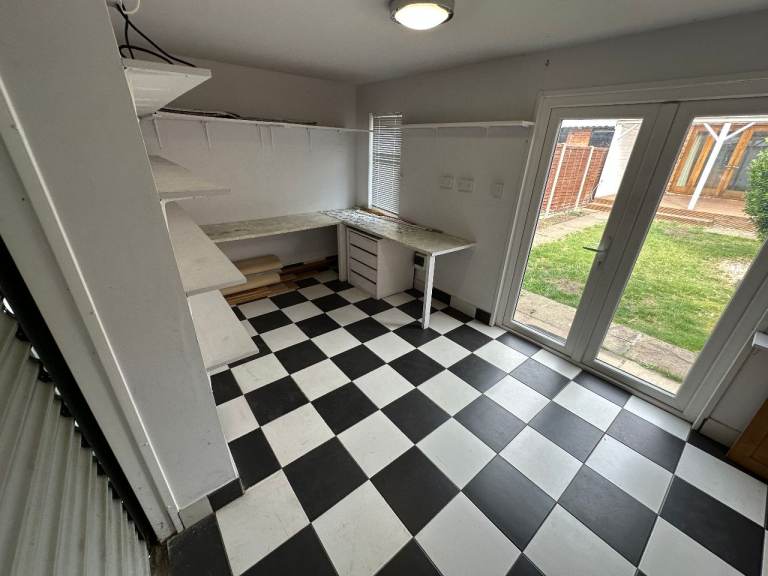 Storage Unit in Perivale (Medway Village)