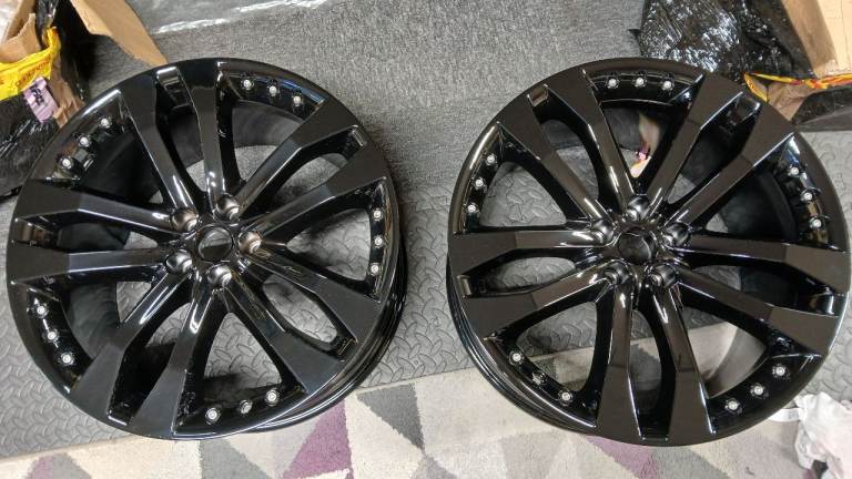 Genuine Jaguar rims new 20" 10.5j gloss black