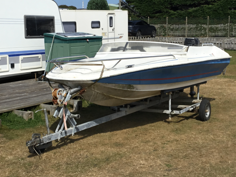 Shakespeare Clubman Speed Boat