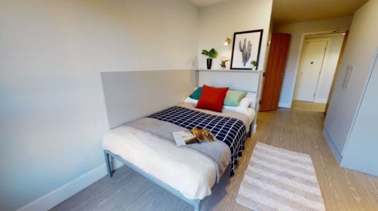 image for Looking for a male student in edinburgh