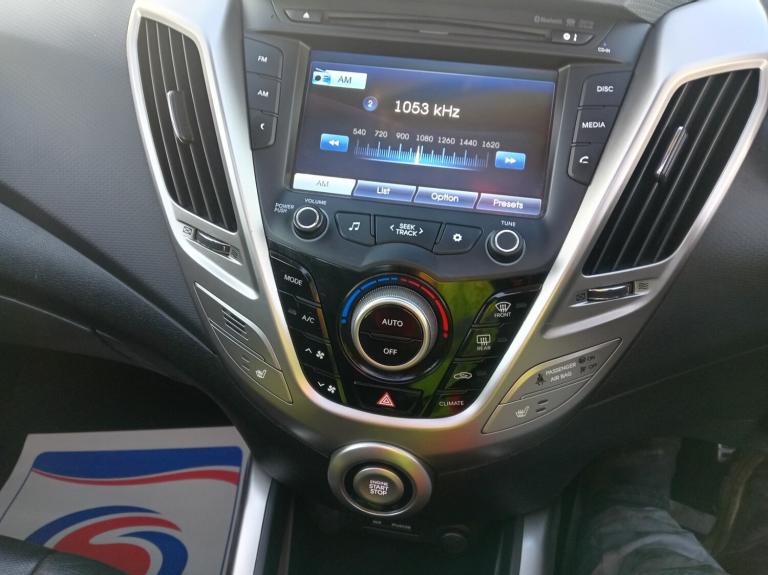 2012 Hyundai Veloster 1.6 GDi Sport TOP CONDITION NO DENTS NO SCRATCHES CAN SECURE 24/7 ON NET  C...