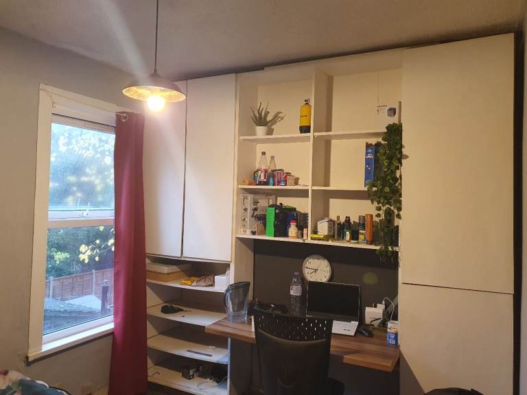 Double bedroom in 3 person shared house