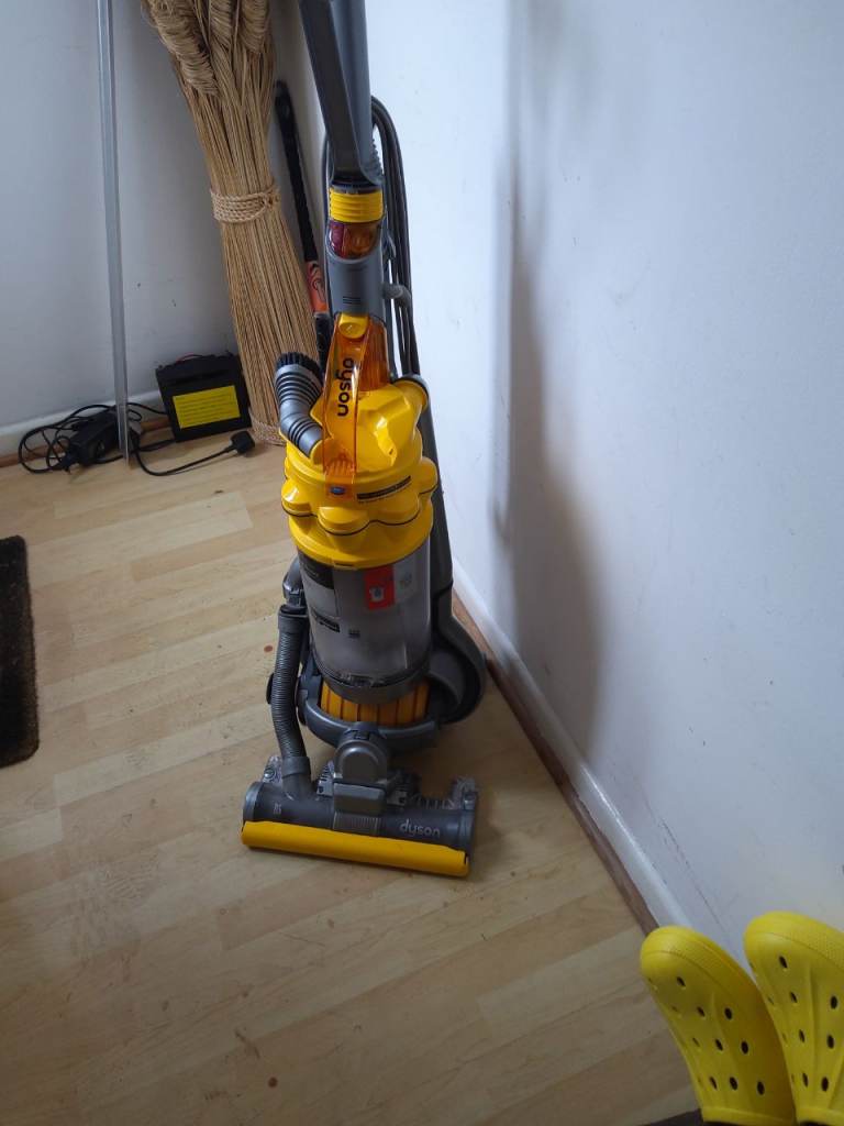 Dyson vacuum cleaner ,multi floor.