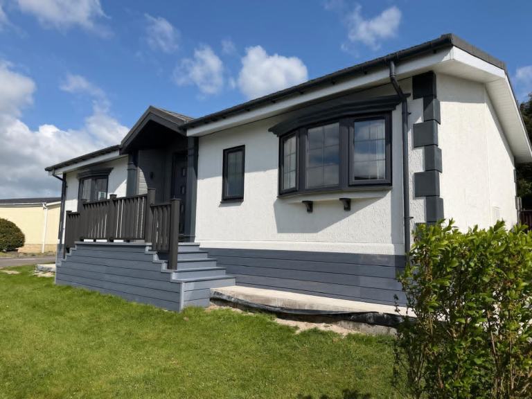 Hazlewood in Cirencester  - Lodge / Caravan 